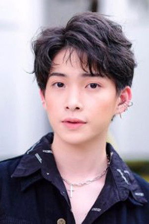 Tai Thanaphat Khajornchaikul - headshot