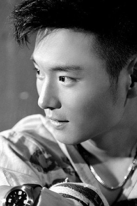 Hongfei Zhao - headshot