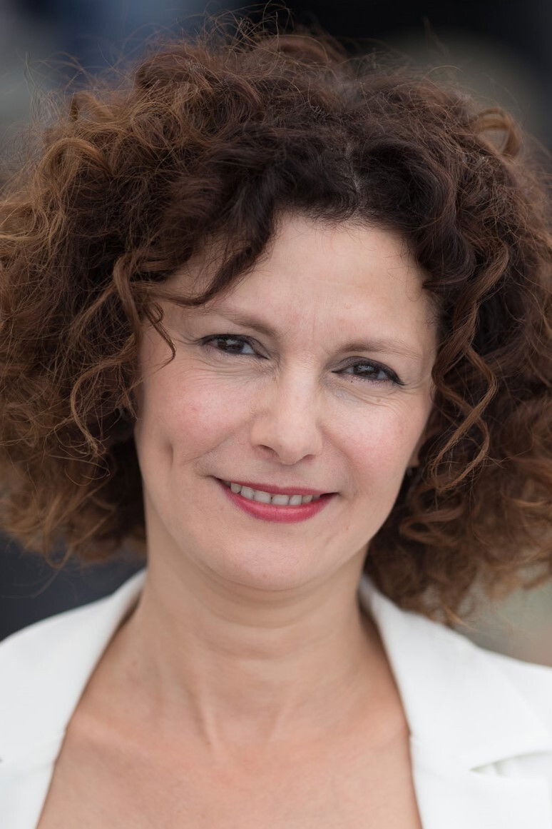 Nadia Kaci - headshot