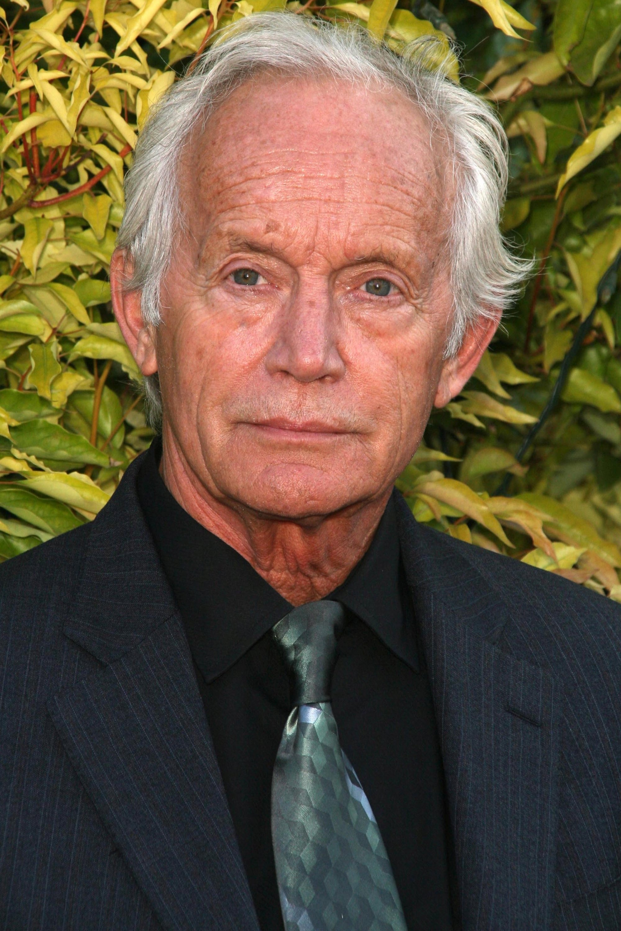 Lance Henriksen - headshot