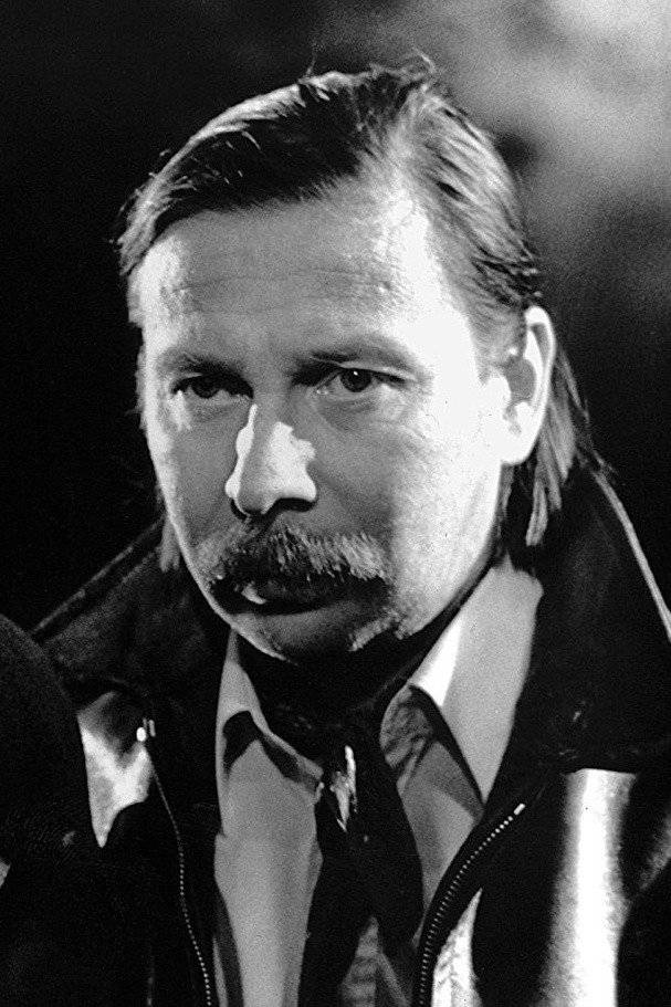 Matti Pellonpää - headshot