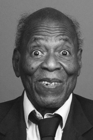 Arnoldo Palacios - headshot