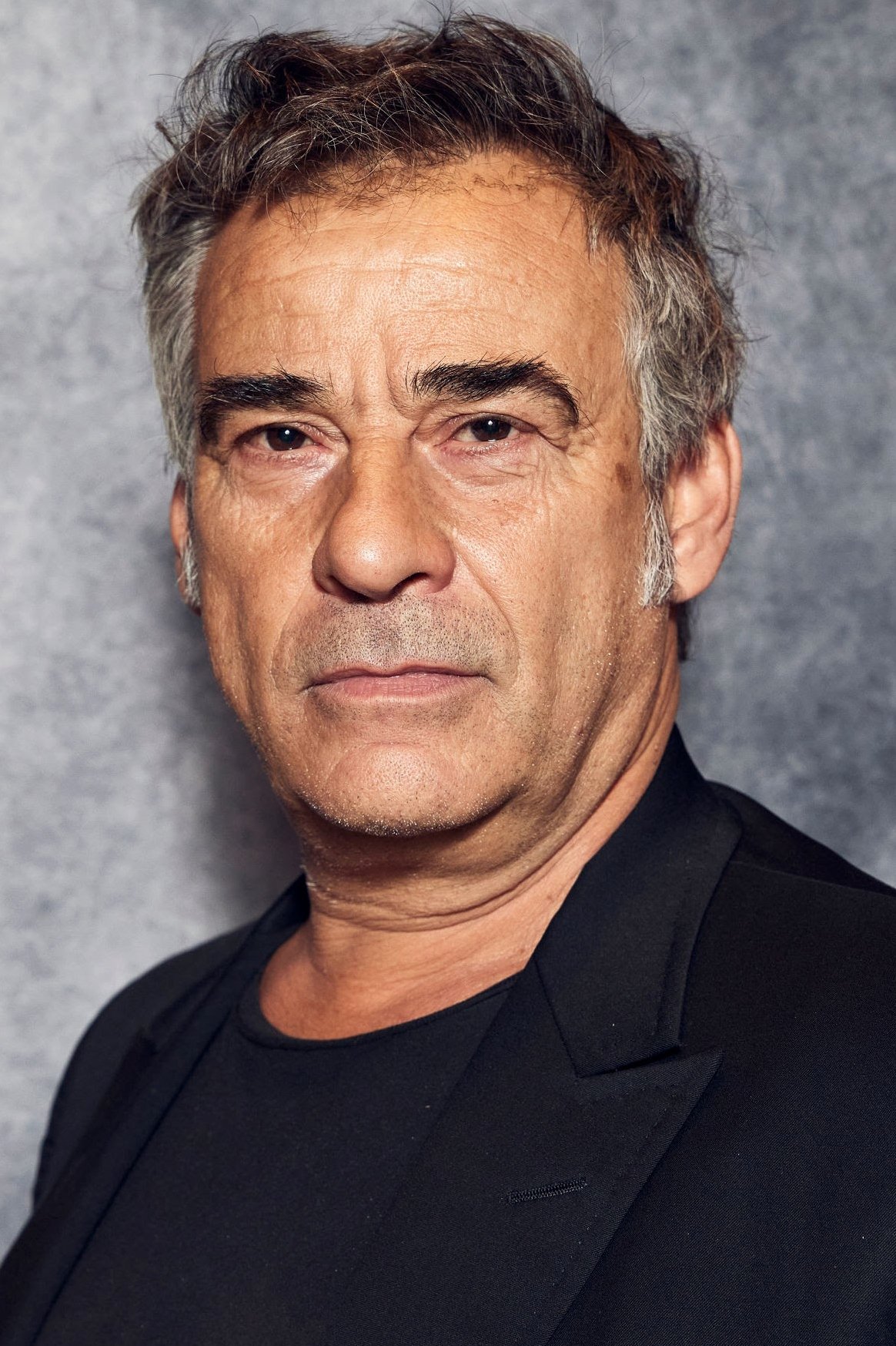 Eduard Fernández - headshot