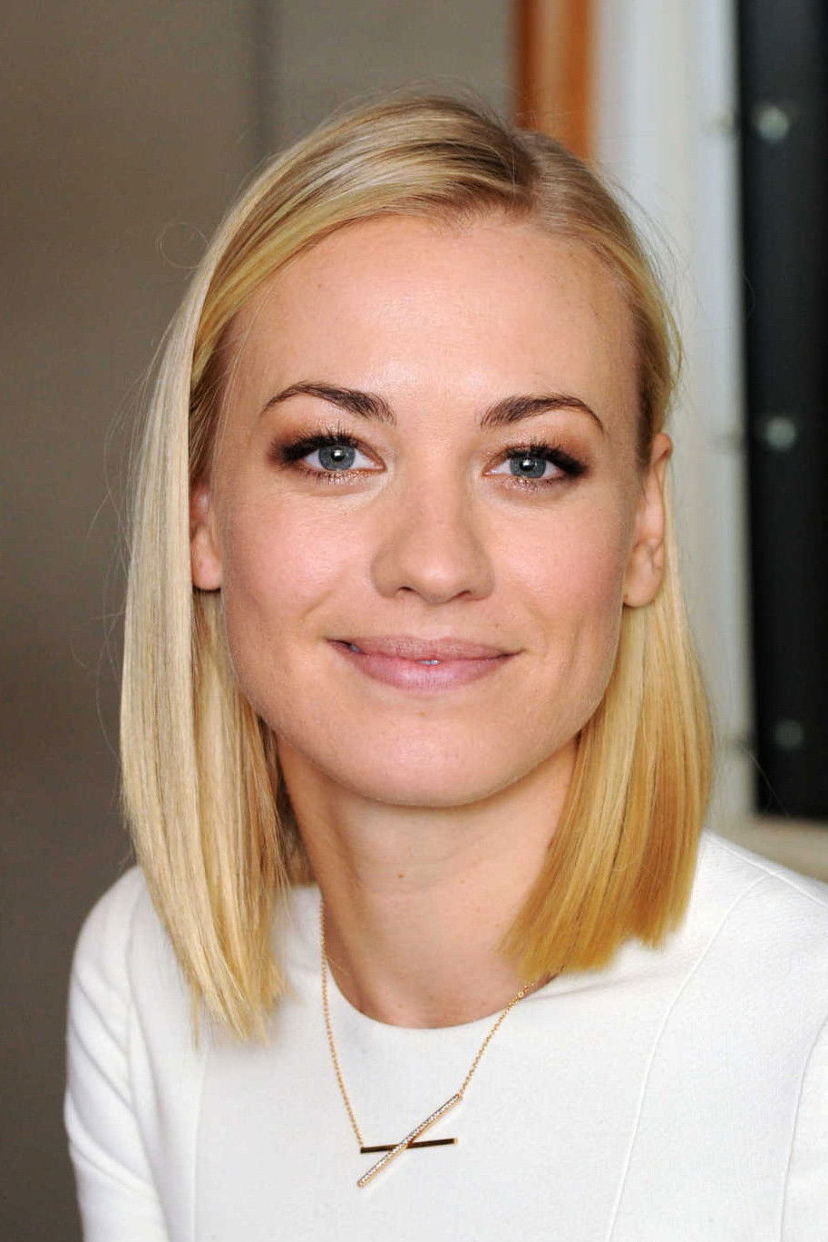 Yvonne Strahovski - headshot
