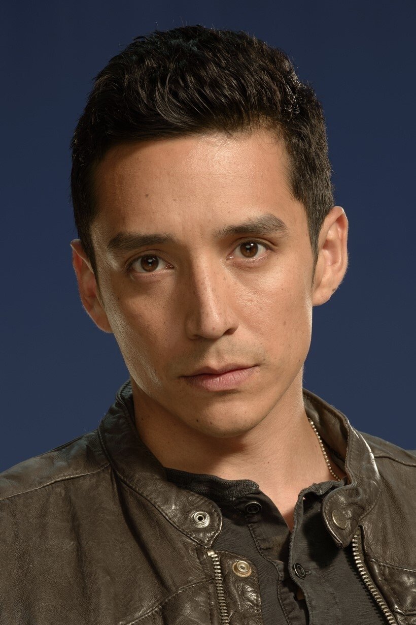Gabriel Luna - headshot