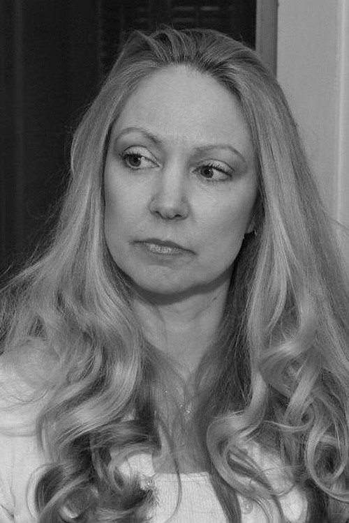 Pamela Sutch - headshot