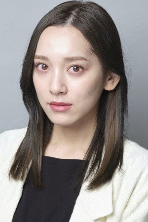 Sayaka Tomaru - headshot
