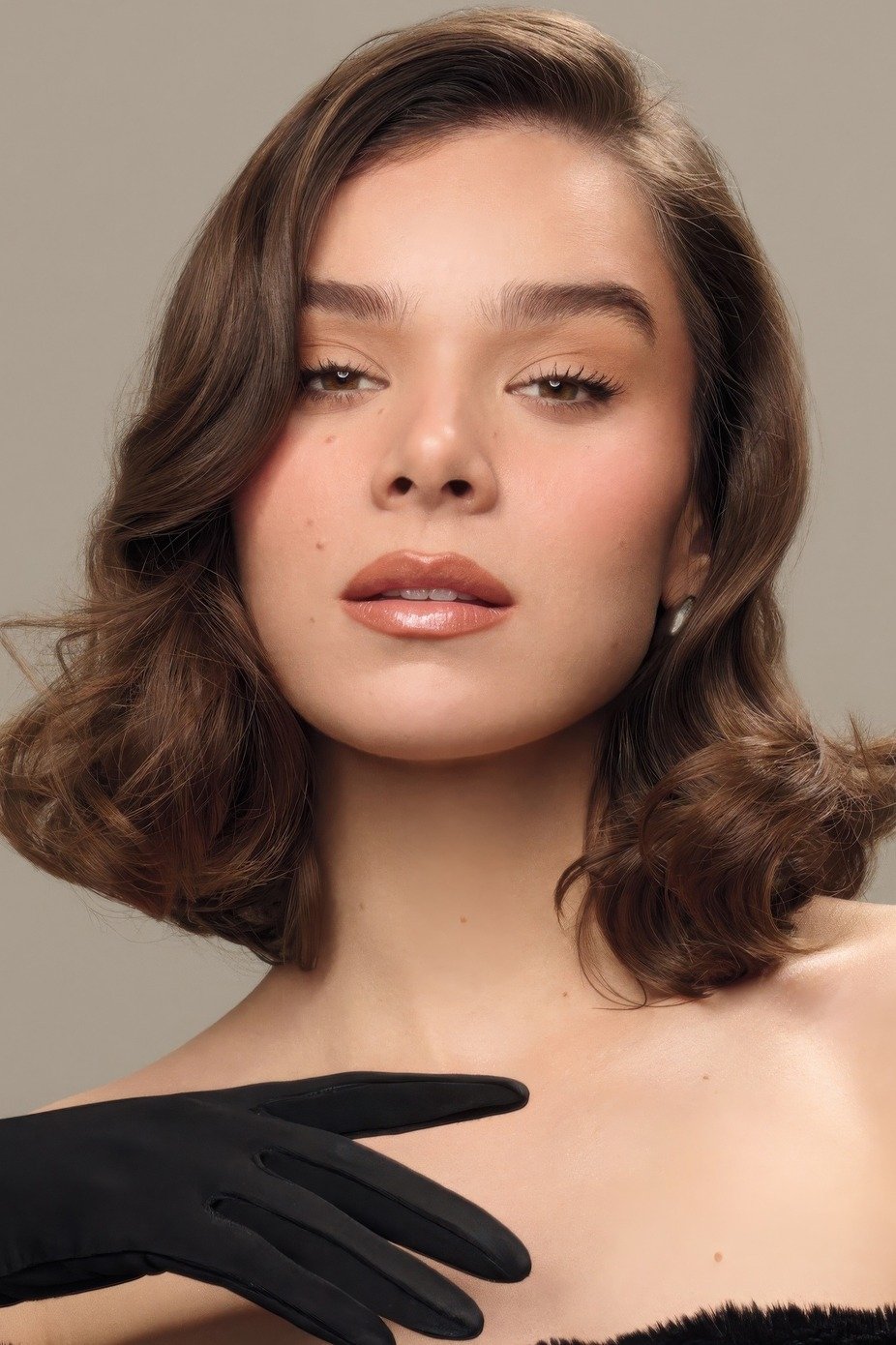 Hailee Steinfeld - headshot