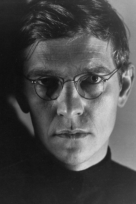 Tom Courtenay - headshot