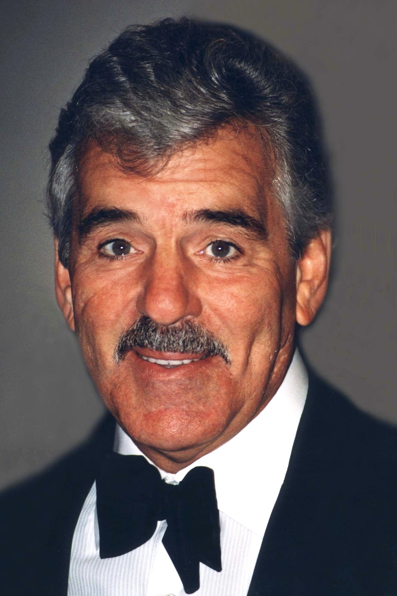 Dennis Farina - headshot