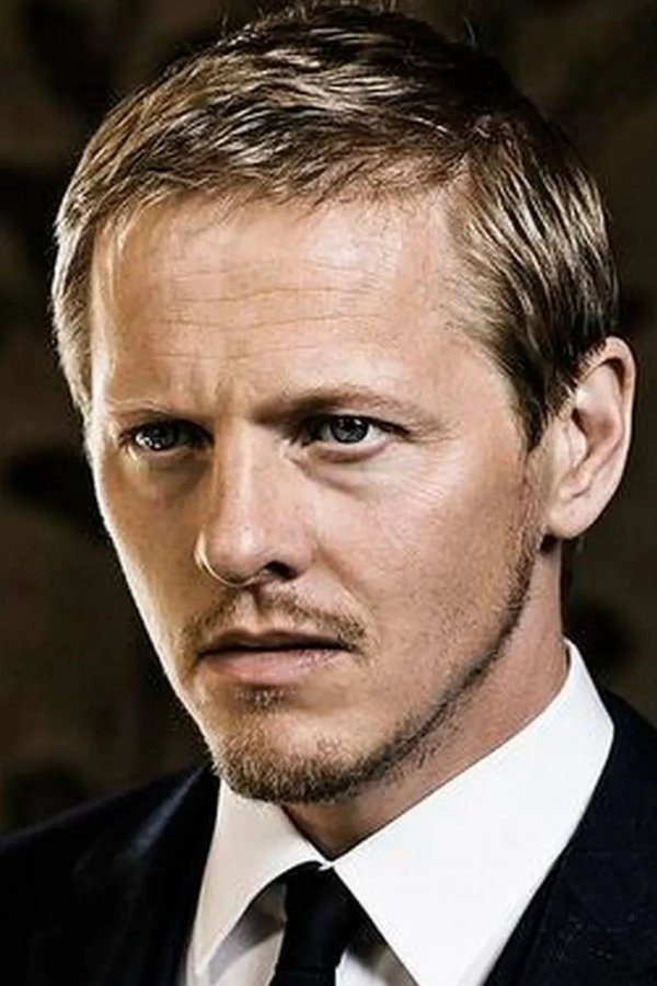 Thure Lindhardt - headshot