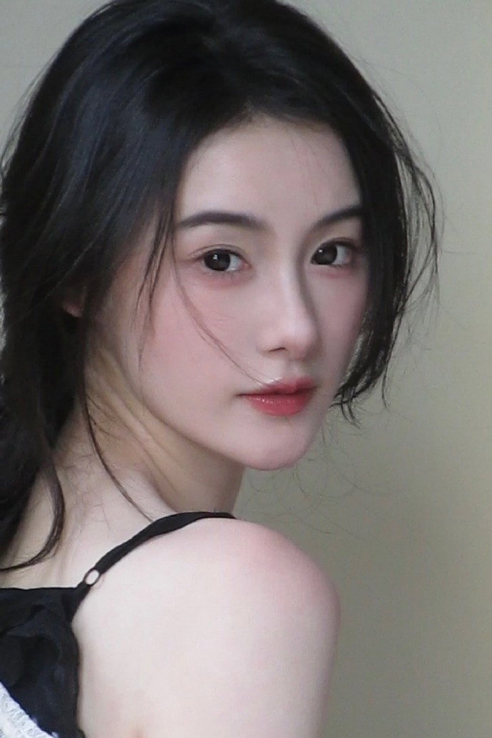 Zhi Yue - headshot