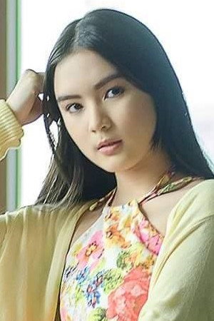 Francine Diaz - headshot