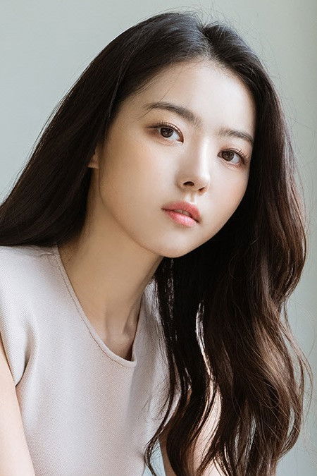 Lim Na-young - headshot