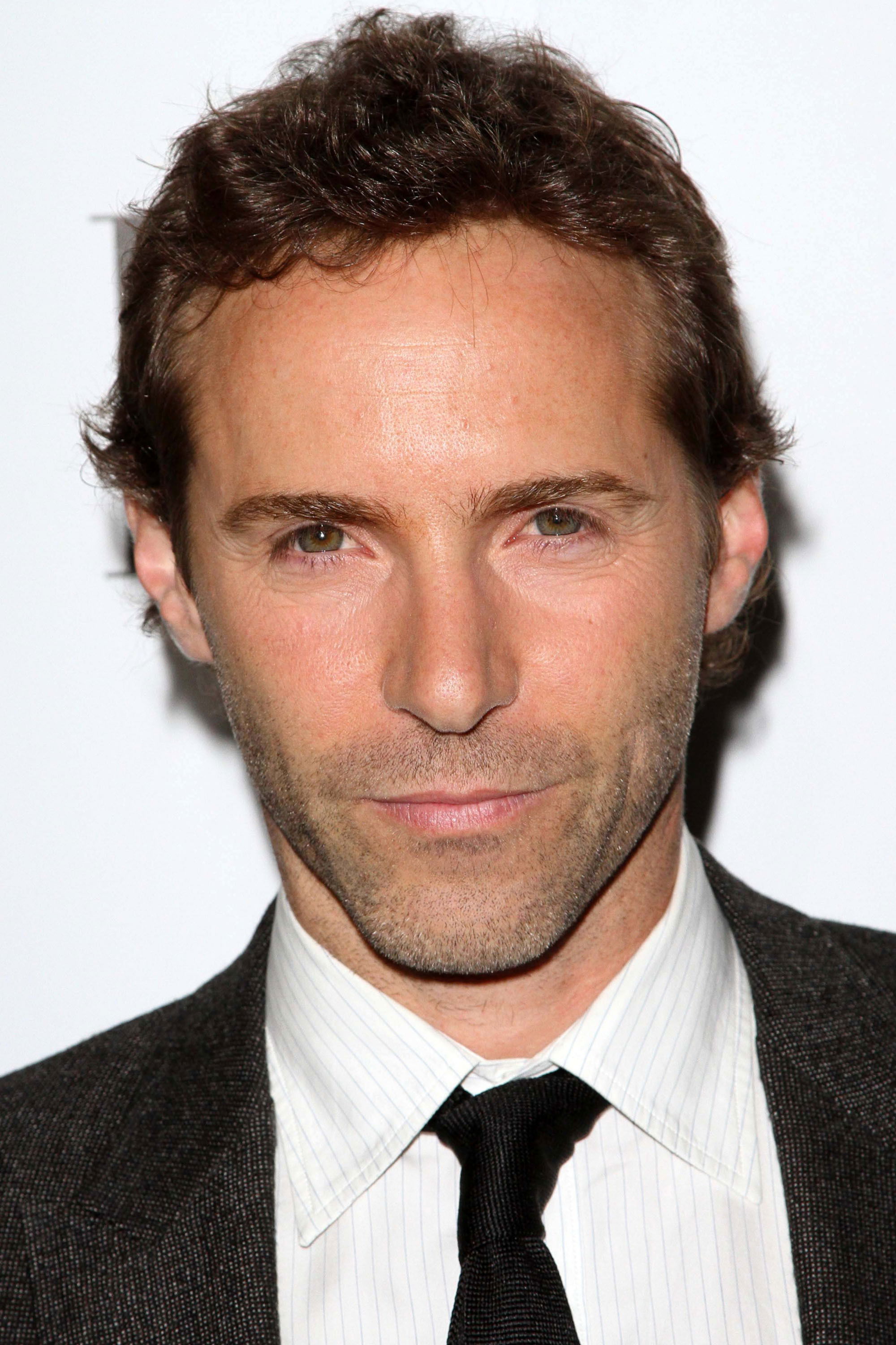 Alessandro Nivola - headshot