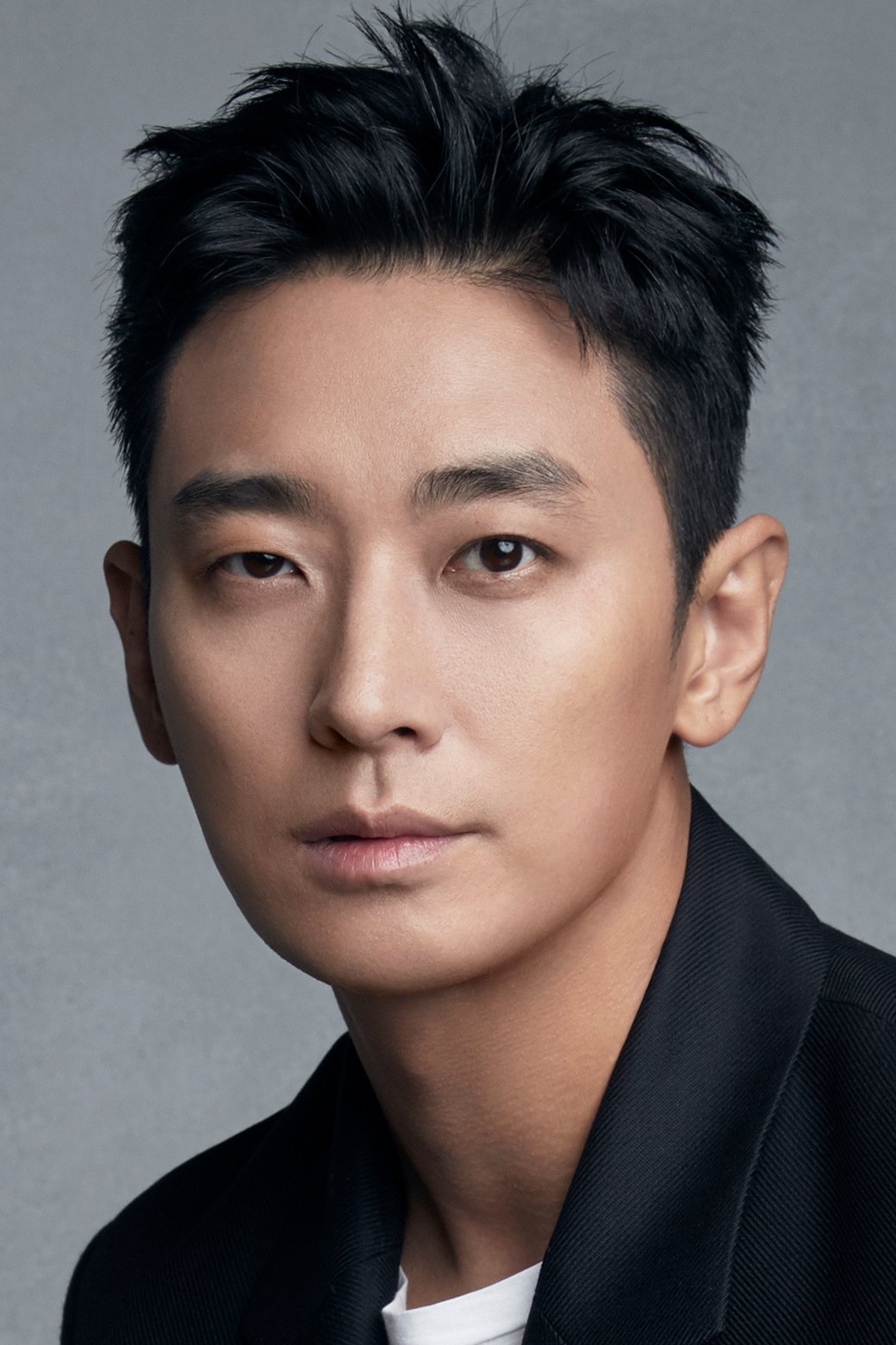 Ju Ji-hoon - headshot