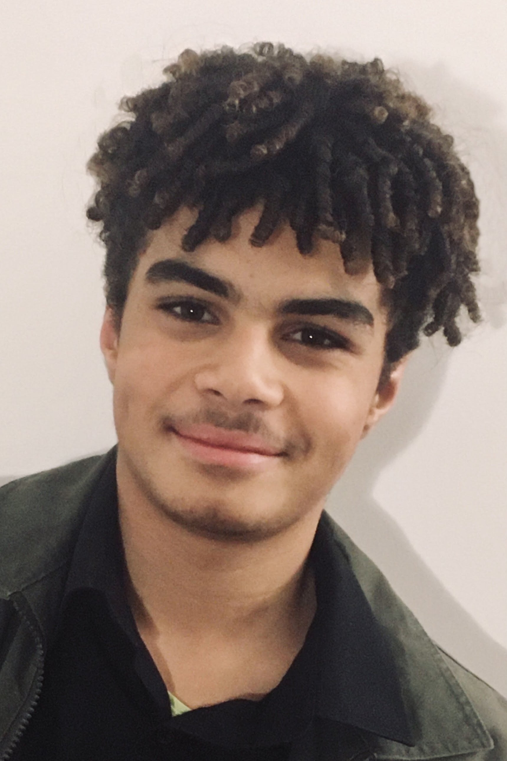 Ethann Isidore - headshot