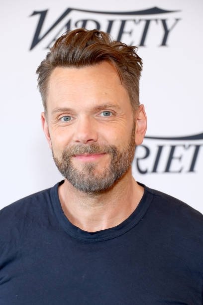 Joel McHale - headshot