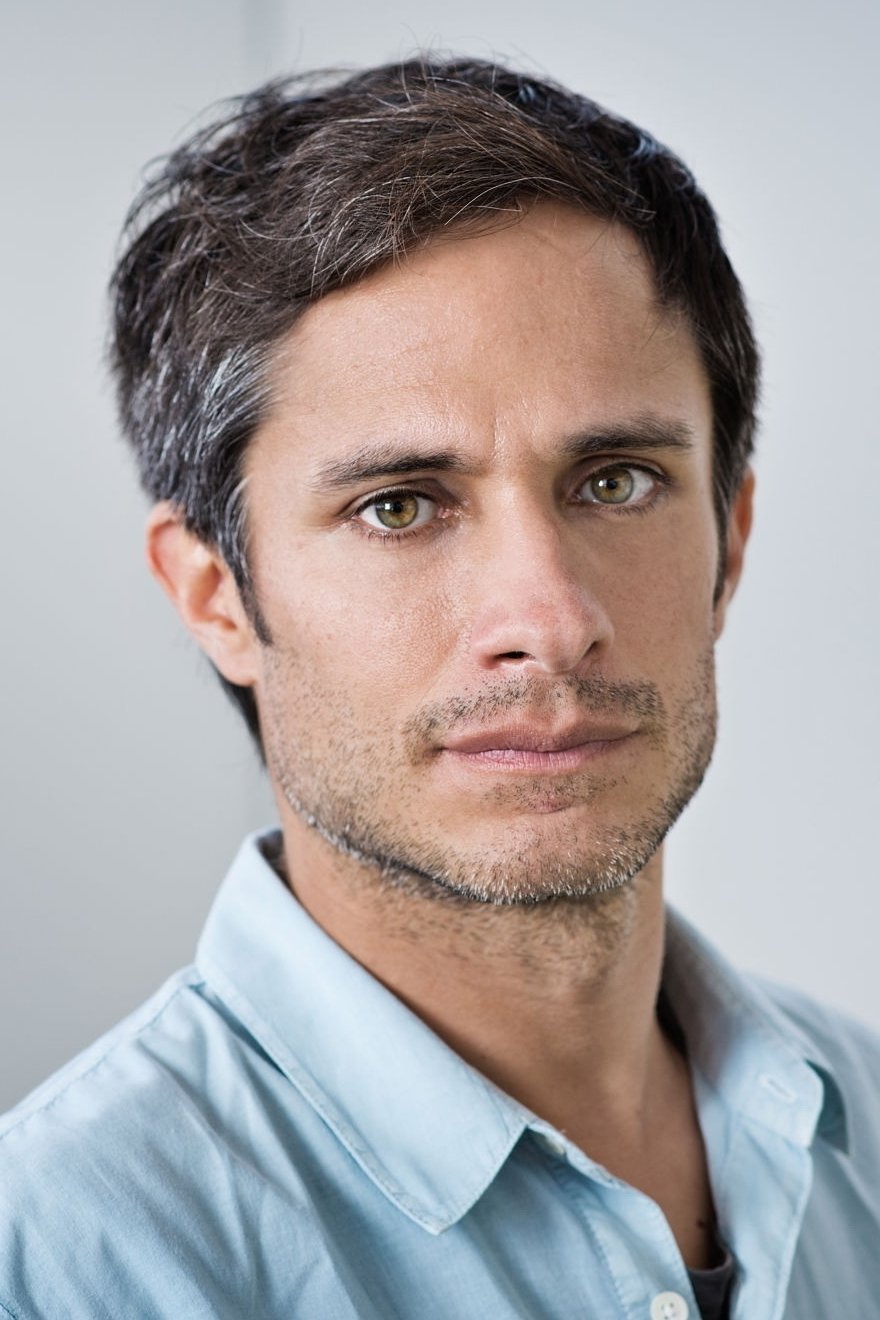 Gael García Bernal - headshot