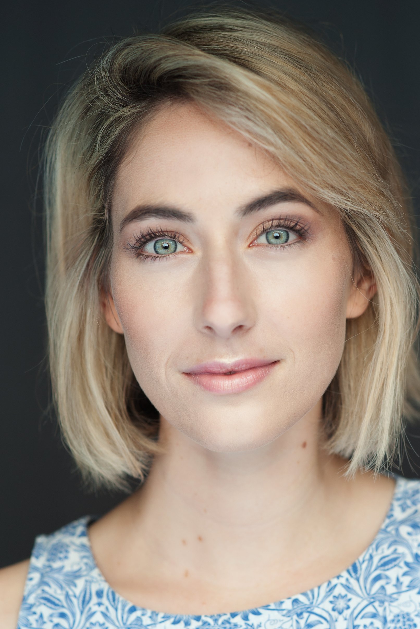 Claire Lovering - headshot