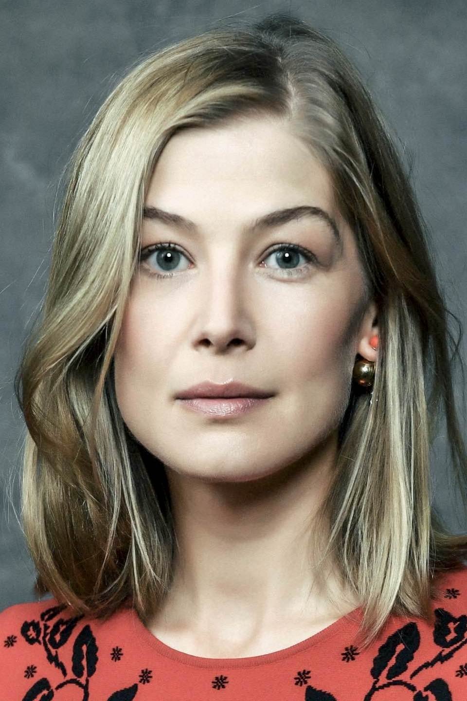 Rosamund Pike - headshot