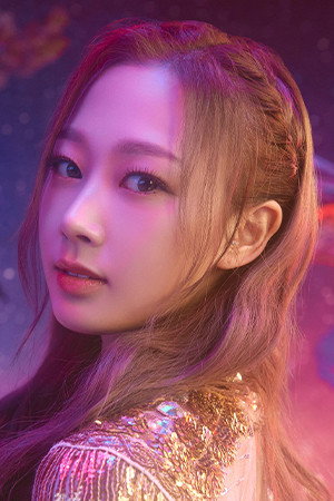 Uchinaga Eri - headshot