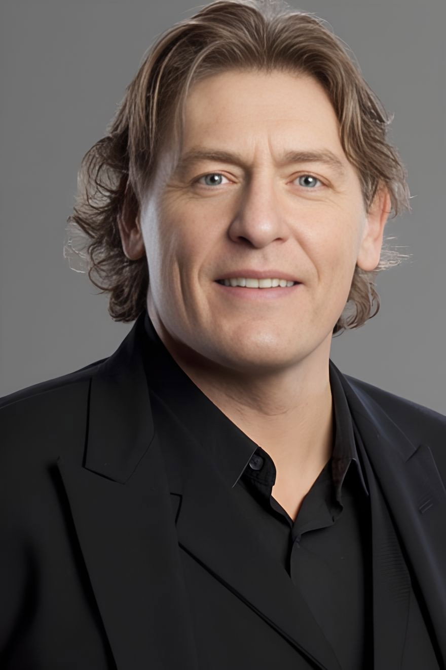 Darren Matthews - headshot