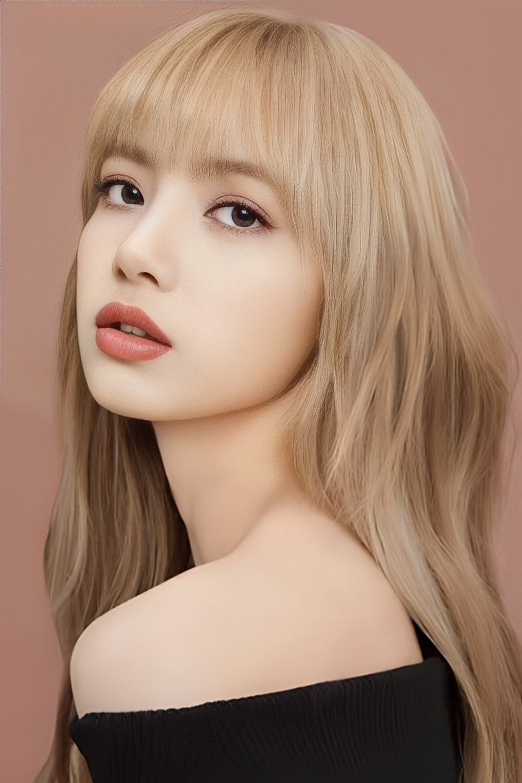LISA - headshot
