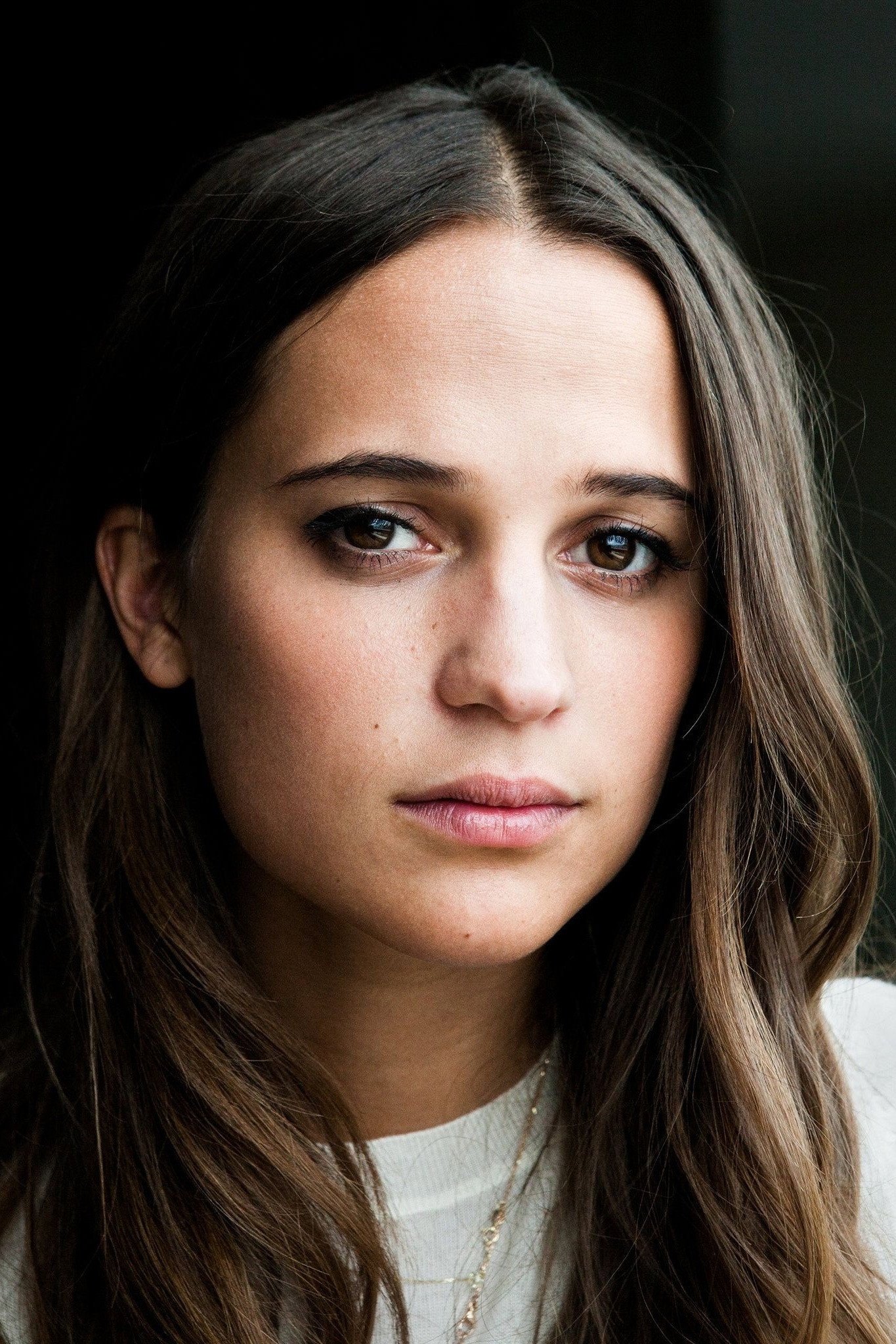 Alicia Vikander - headshot