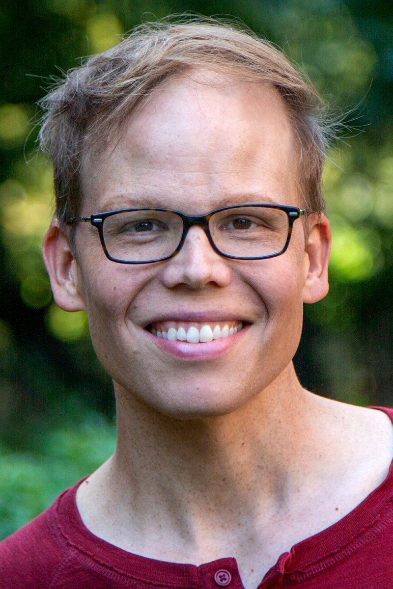 Jeff Hiller - headshot