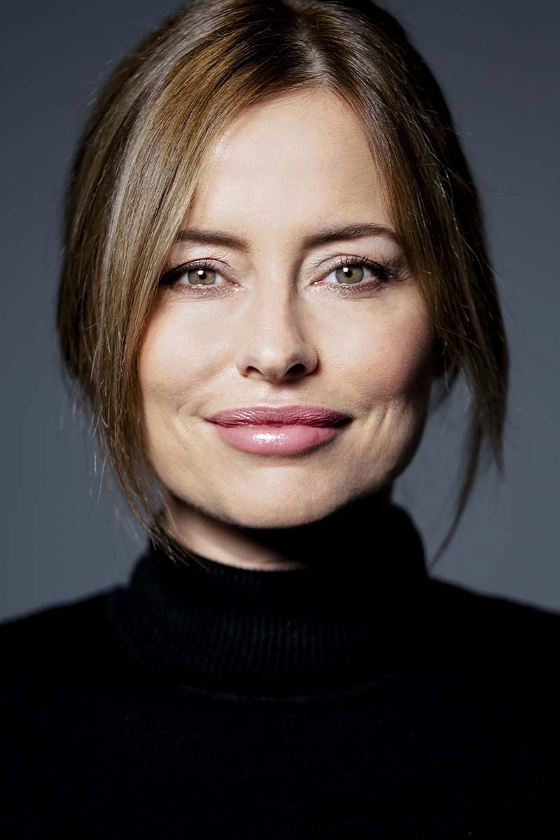 Carla Salgueiro - headshot