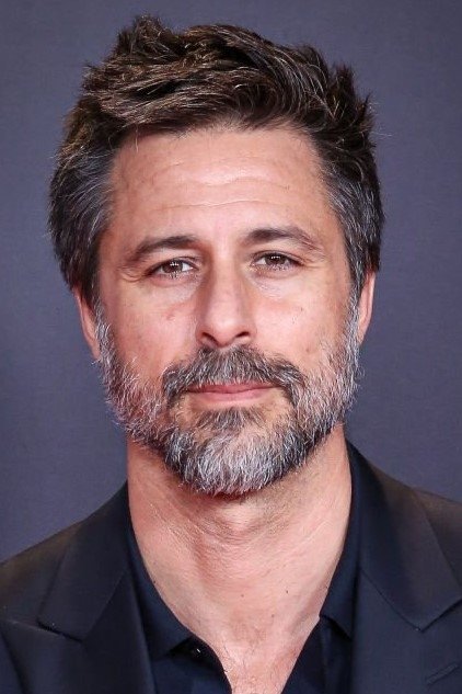 Hugo Silva - headshot