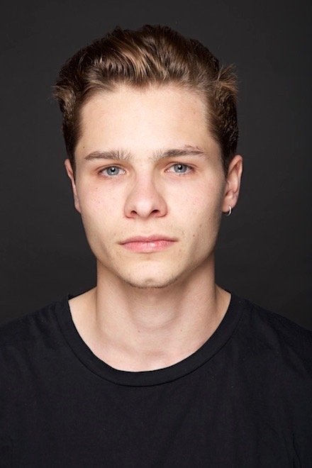 Toby Wallace - headshot