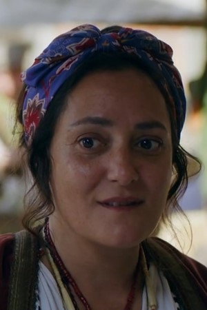 Neshe Demir - headshot