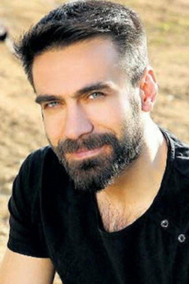 Adnan Koç - headshot