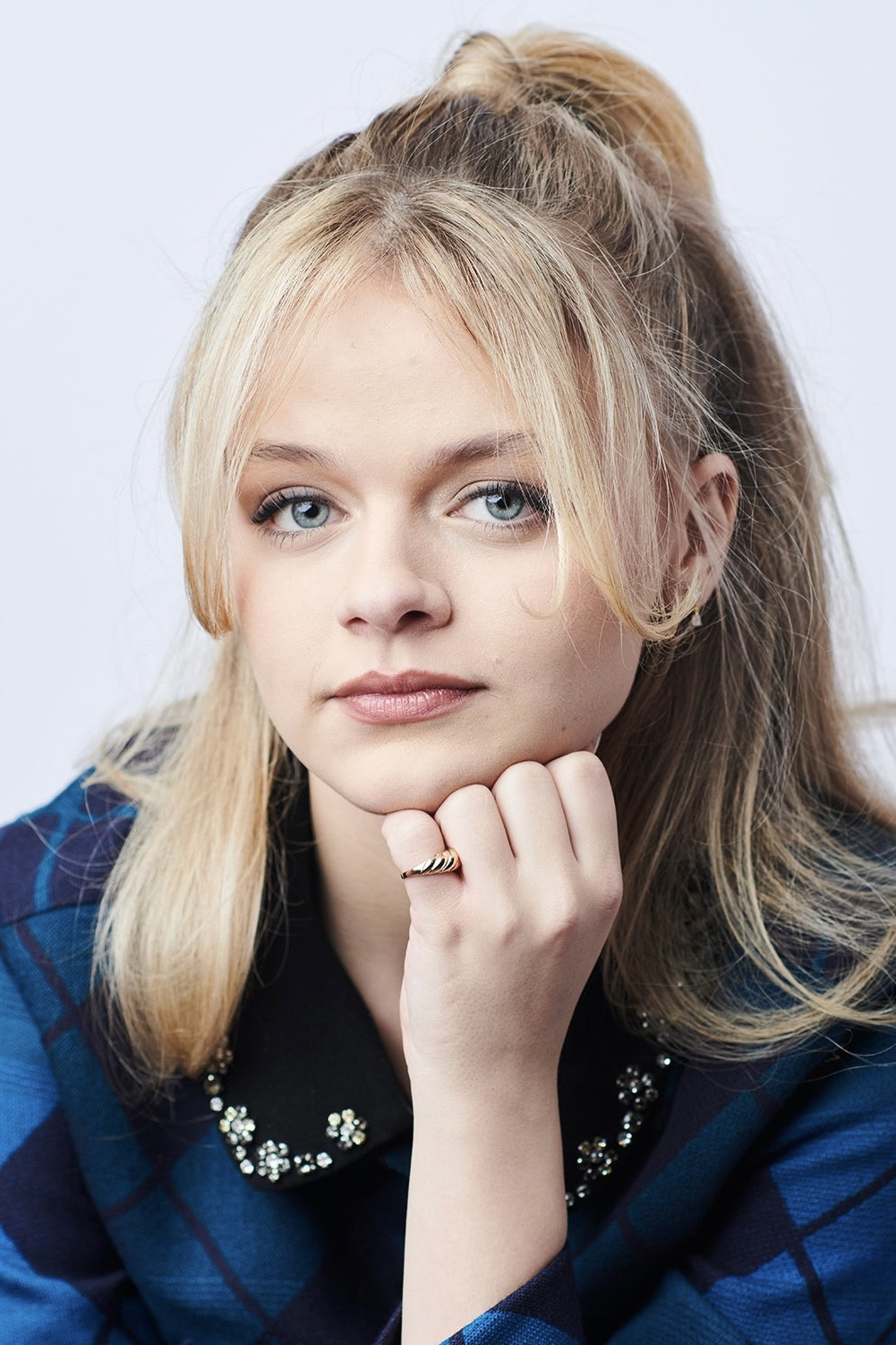 Kylie Rogers - headshot