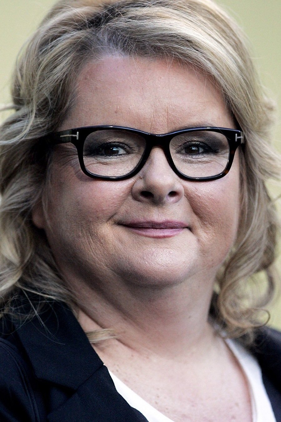 Magda Szubanski - headshot