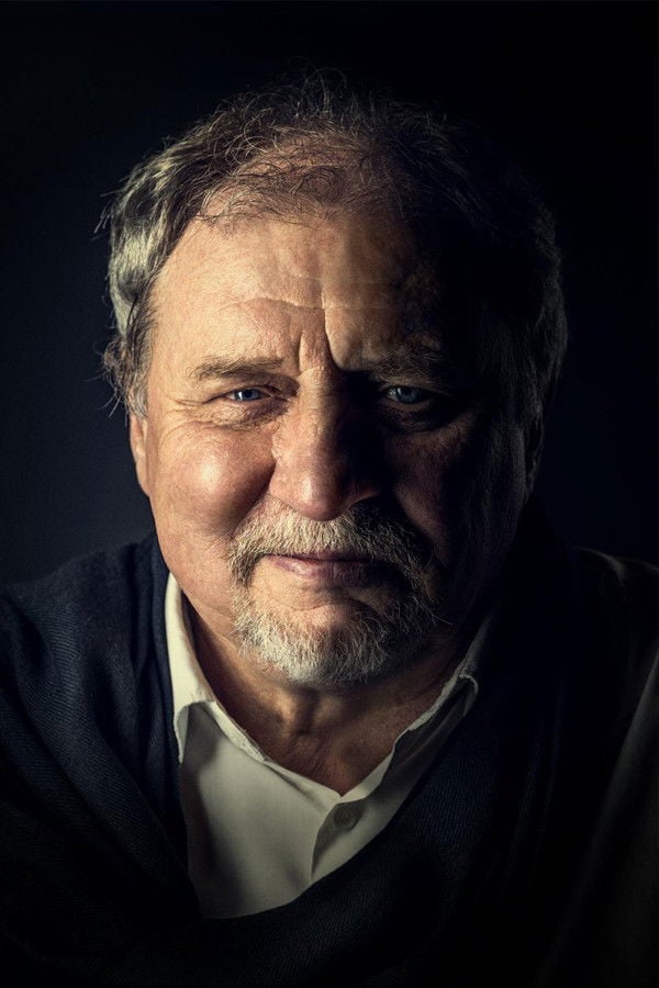 Andrzej Grabowski - headshot