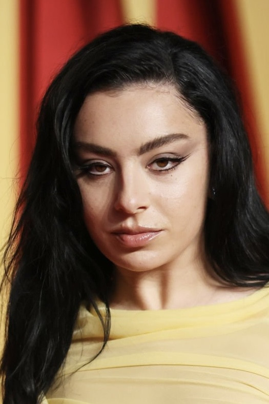 Charli xcx - headshot