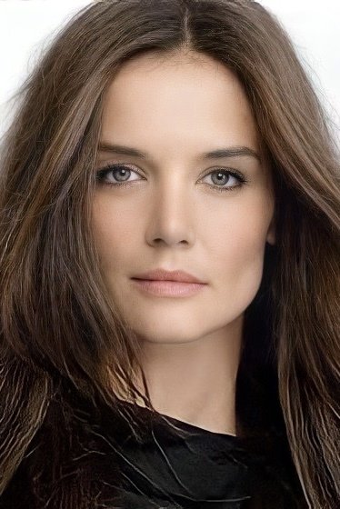 Katie Holmes - headshot