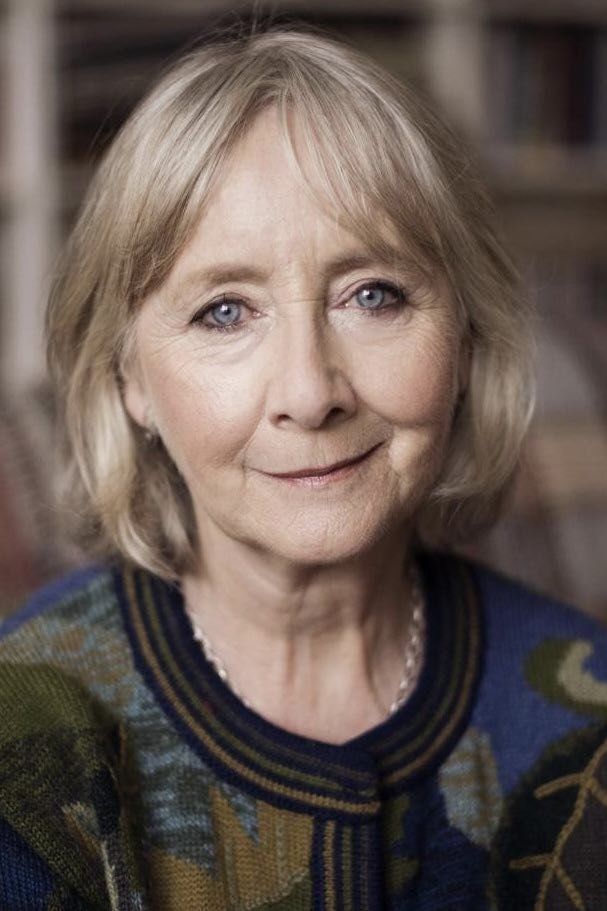 Gemma Jones - headshot