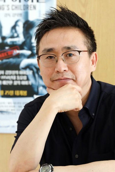 Kim Deog-young - headshot