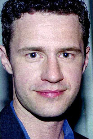 Chris Owens - headshot