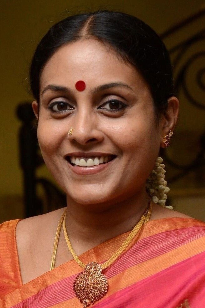 Saranya Ponvannan - headshot