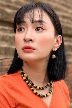 Wutt Hmone Shwe Yi - headshot