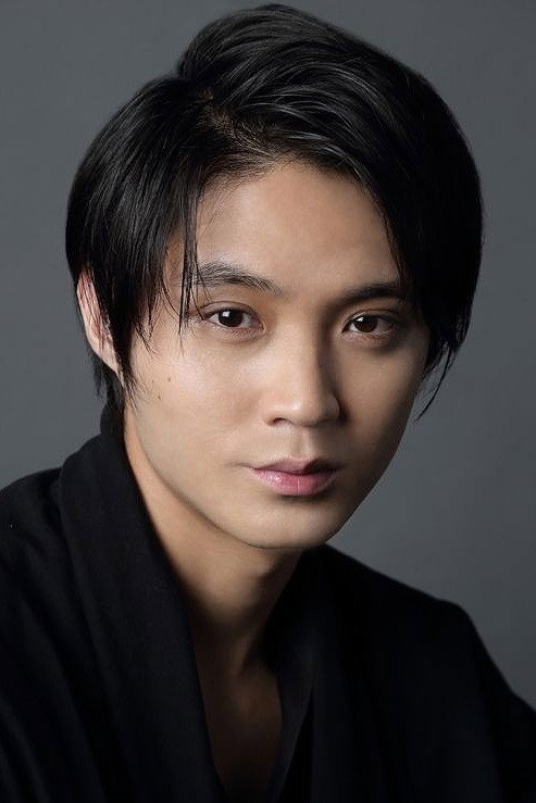 Hayato Isomura - headshot