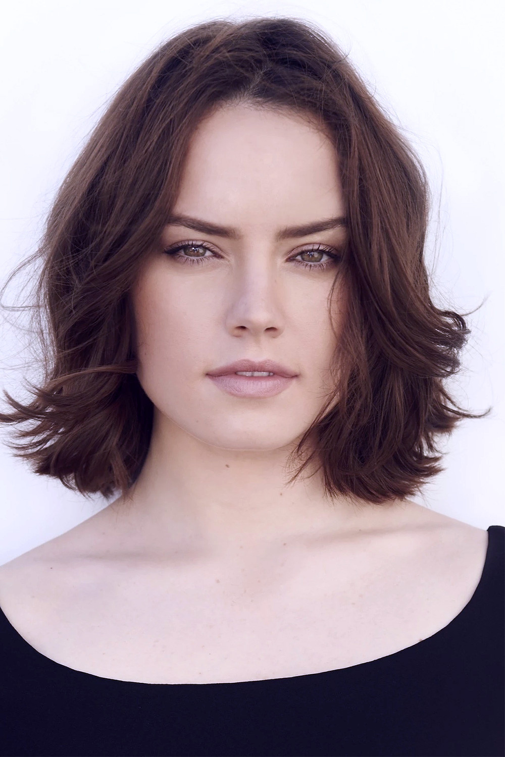 Daisy Ridley - headshot