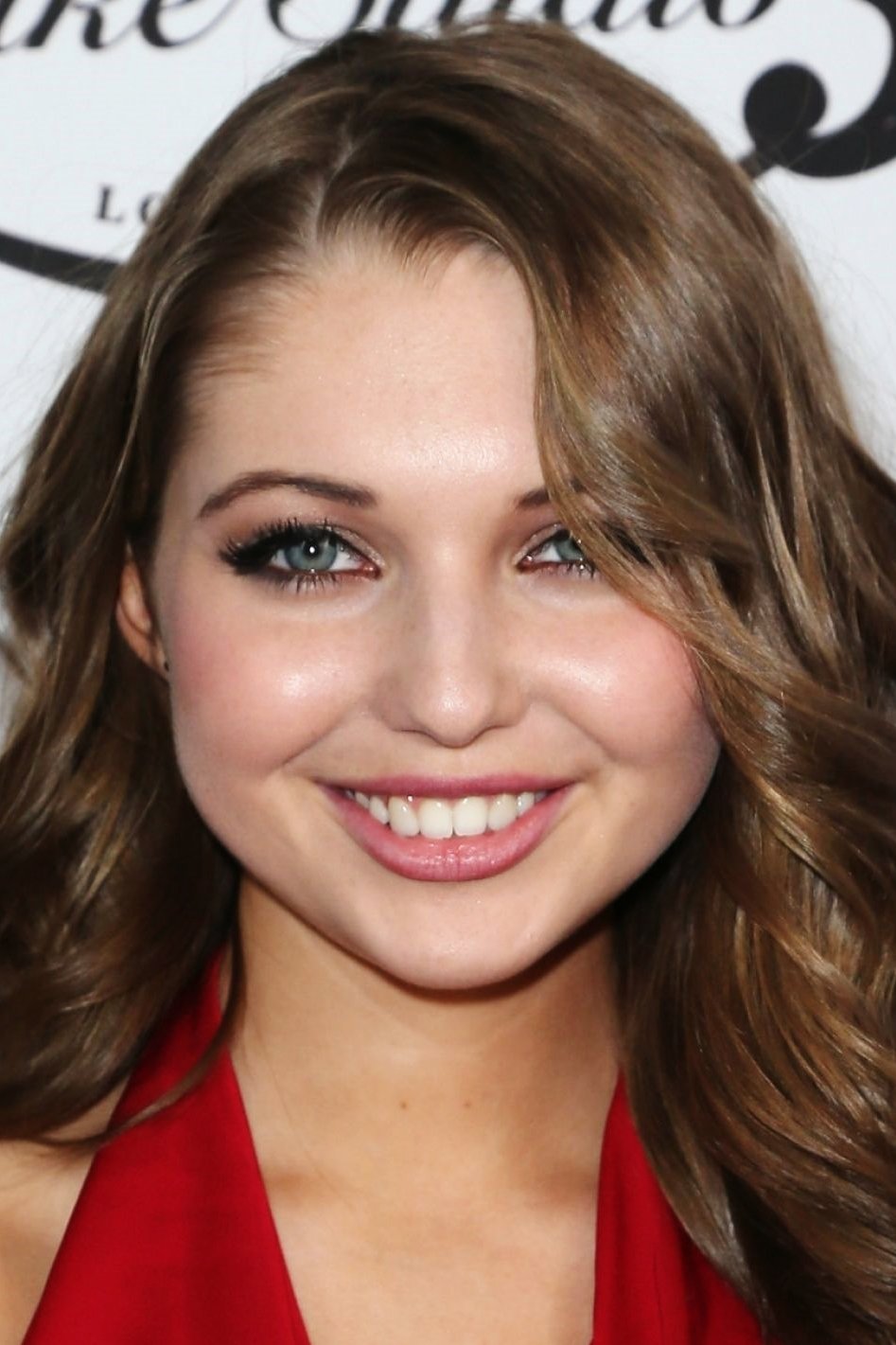 Sammi Hanratty - headshot