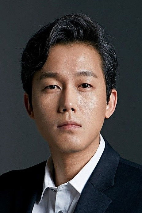 Ju Seok-tae - headshot
