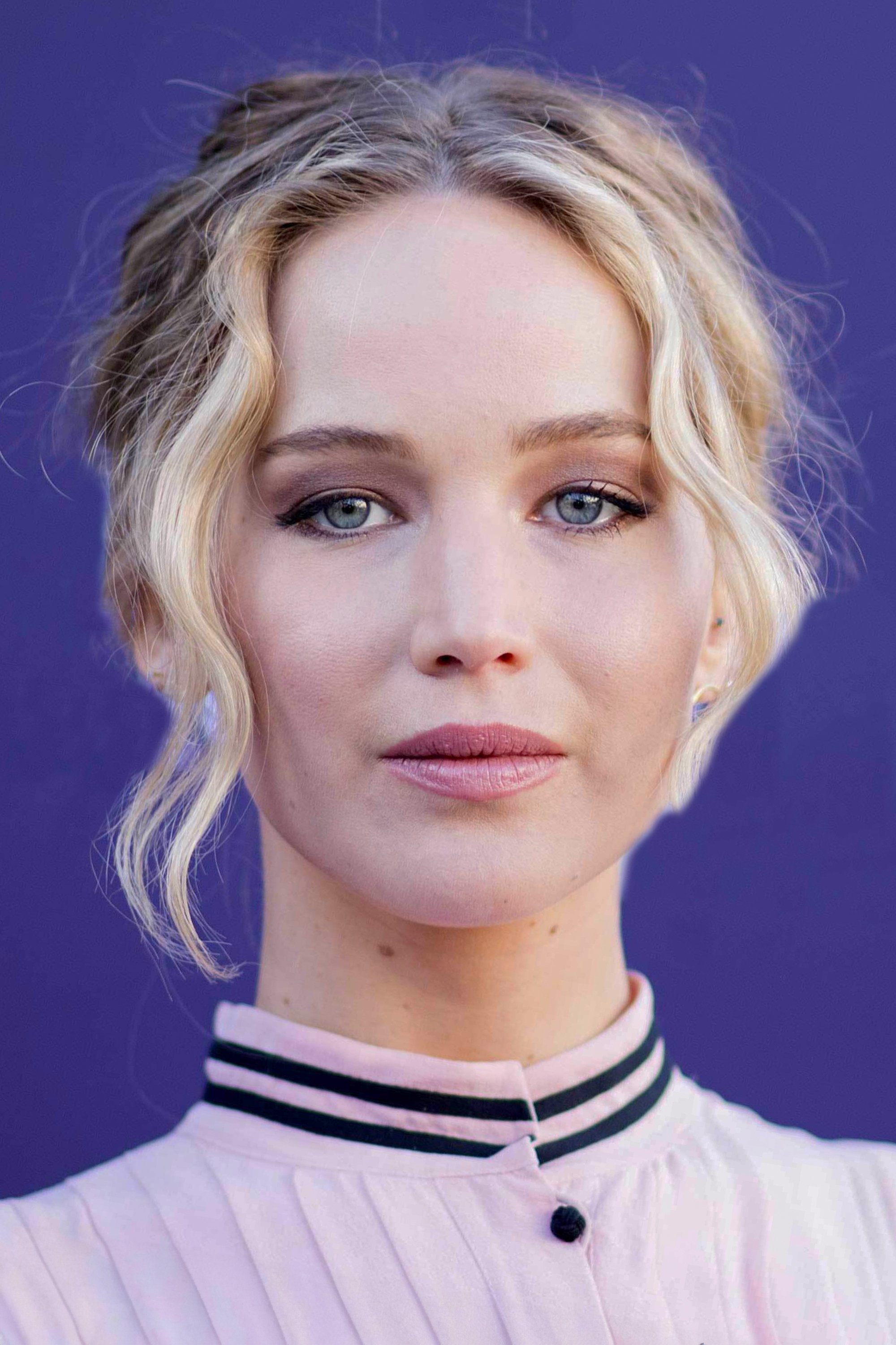 Jennifer Lawrence - headshot